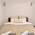Concierge Koszykowa * Varsó